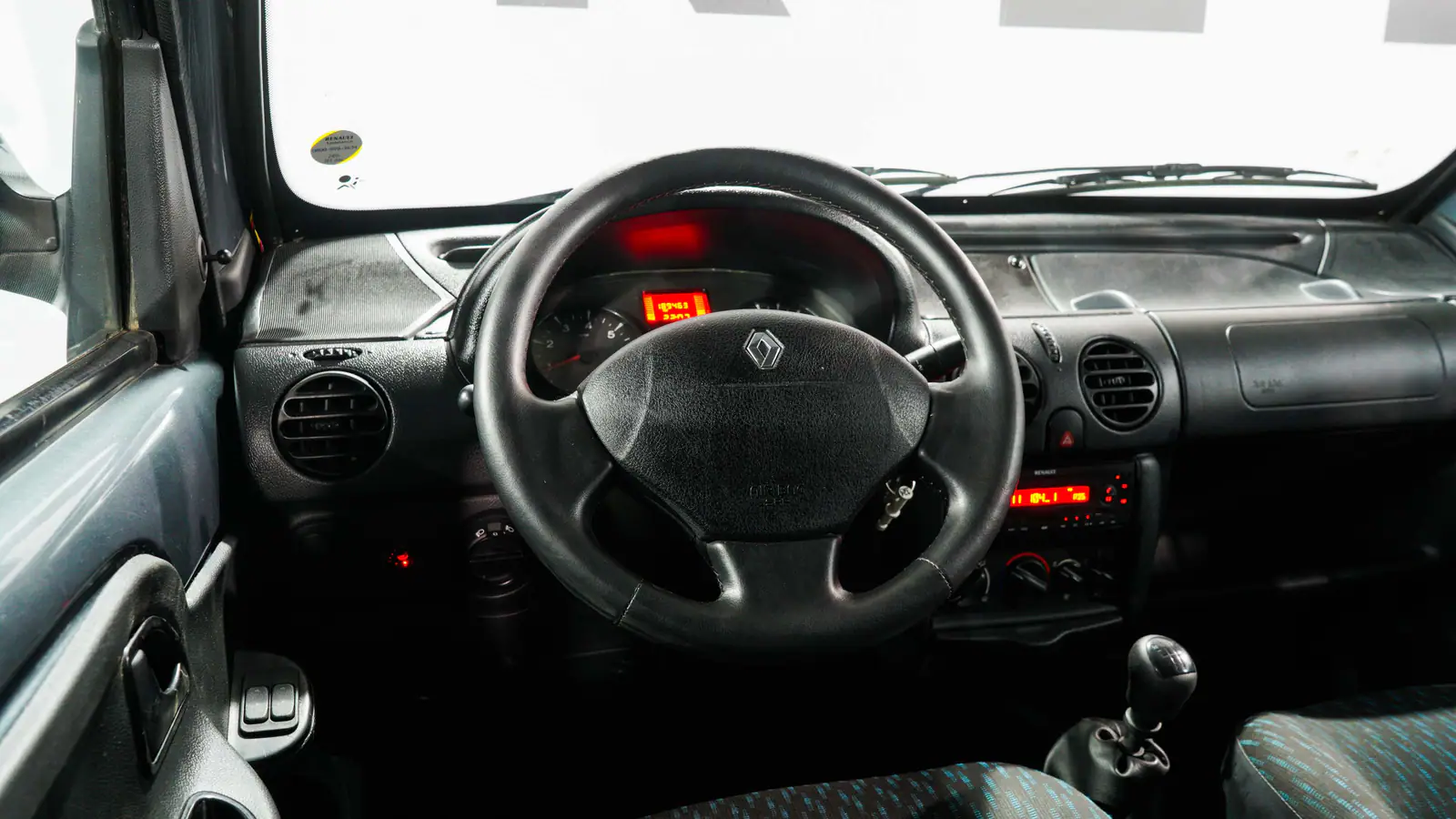Slide https://sistema.ferezautomotores.com/api/archivos/218469f5-8763-44ef-9789-1f3c4fea94e9