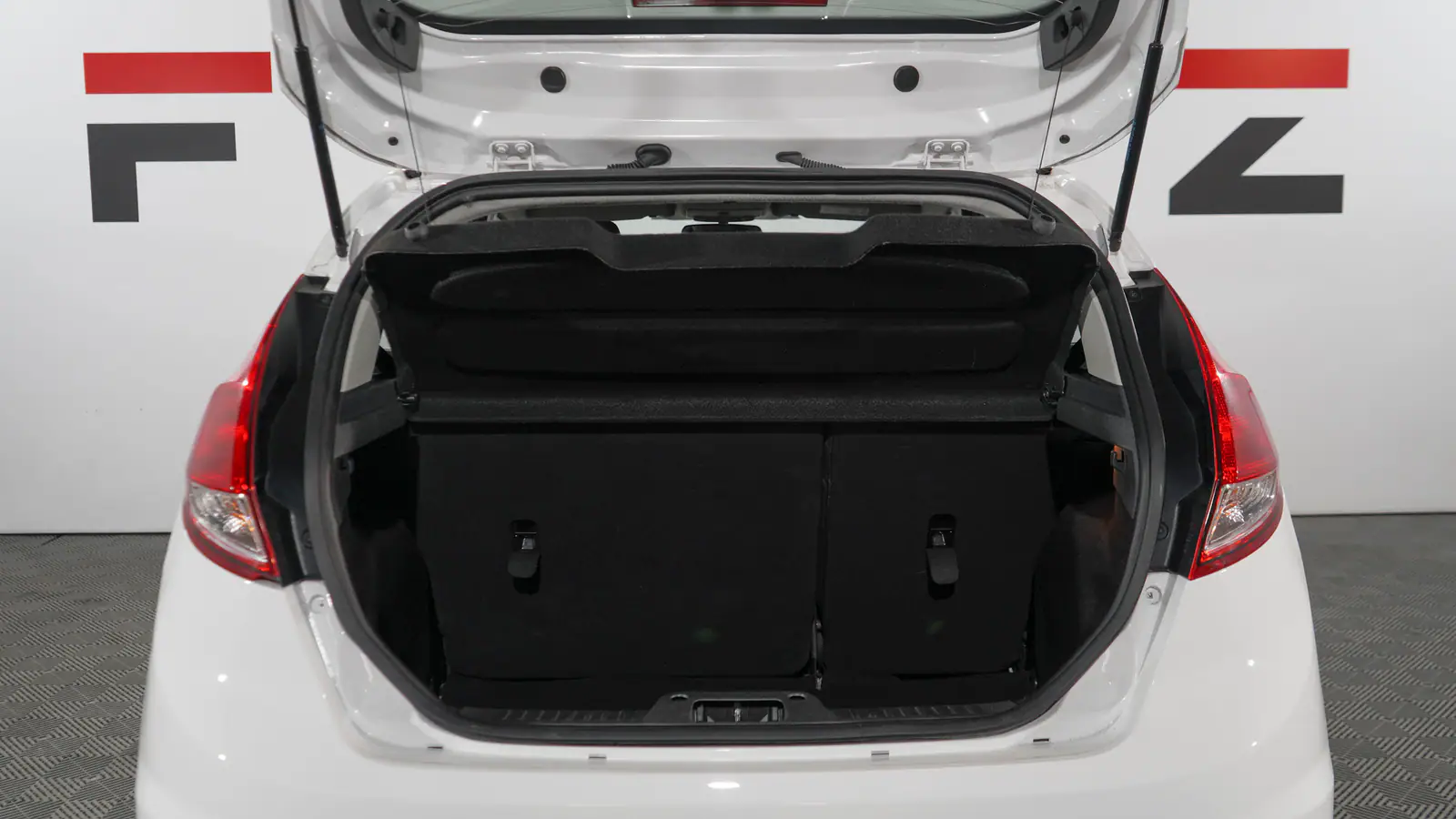Slide https://sistema.ferezautomotores.com/api/archivos/2c92fe46-8073-40d5-b296-f47ee75507ee